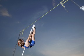 今日足球盘口赔率最新分析预测推荐，今日足球完整比分结果