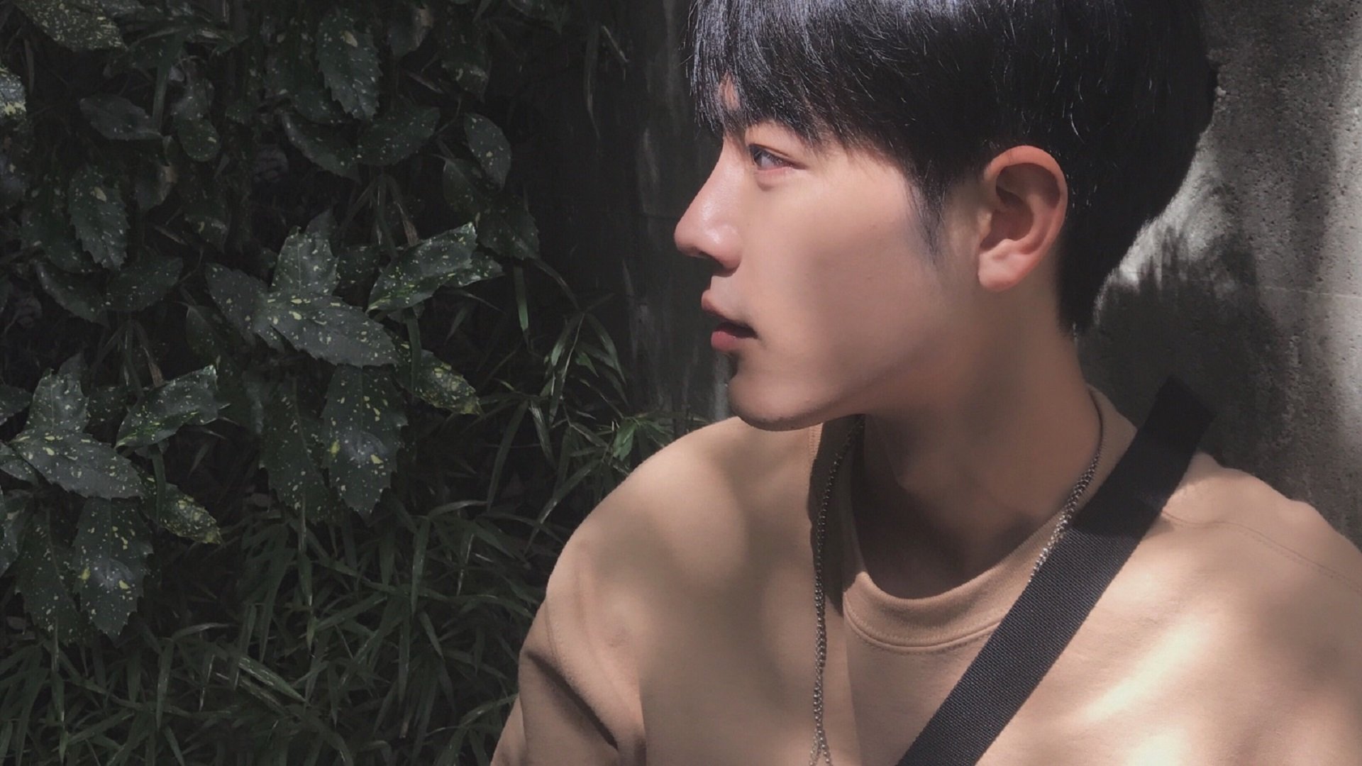 “东部新区迎来新奇竞技,六人制袋棍球赛场激烈对决”