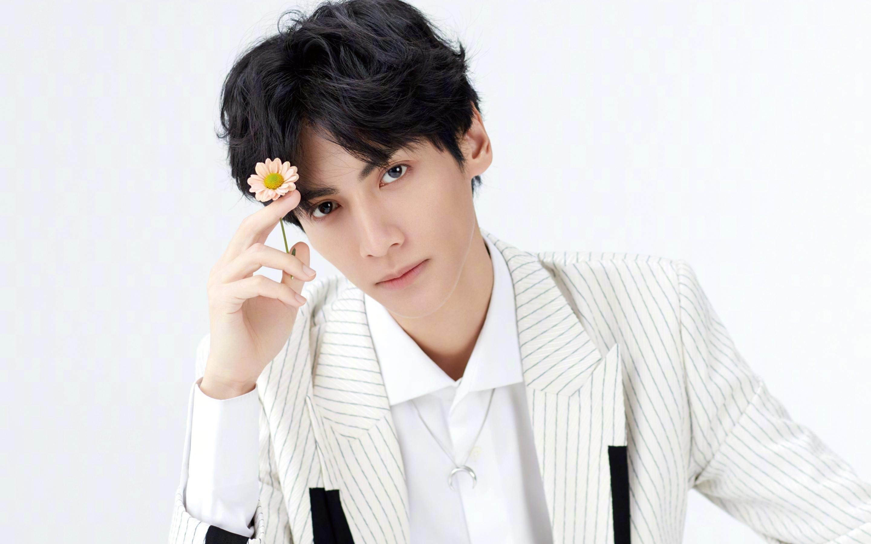 LEYU乐鱼体育官方网站-世界杯高光时刻：经典战役永恒难忘，盘点世界杯