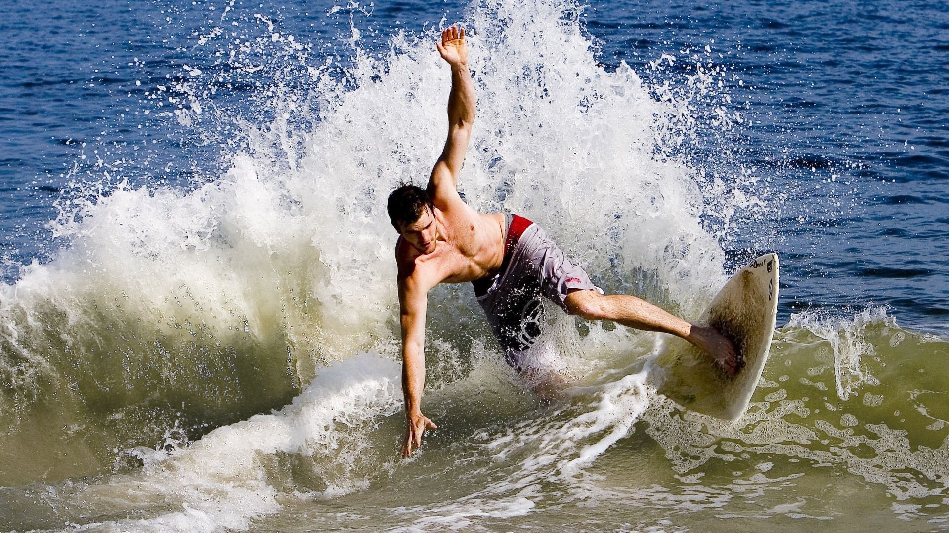 世界杯：城市安全部门公布“看球堵车热点地图” 建议提前绕行